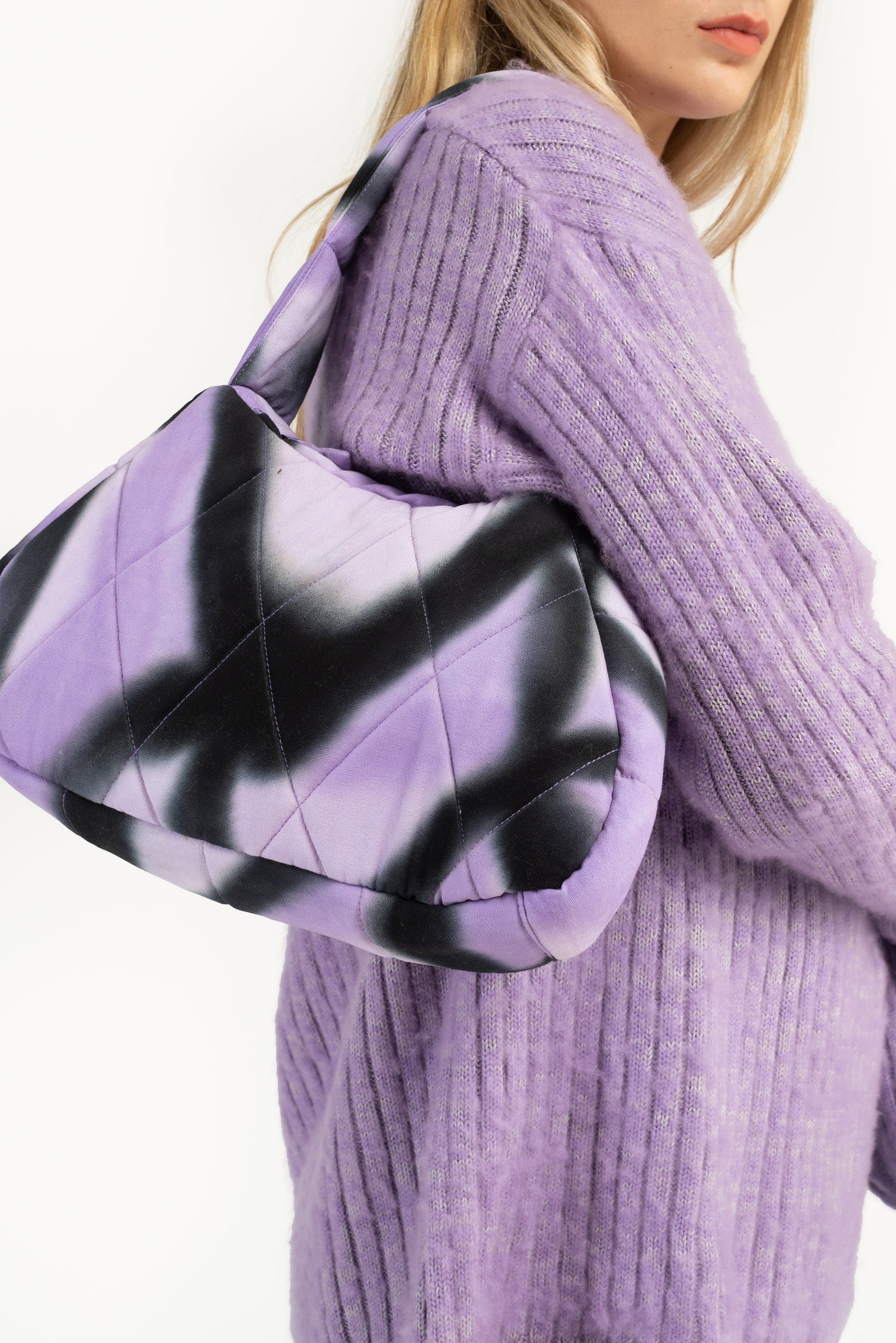 Dazed Puffer Hand Bag