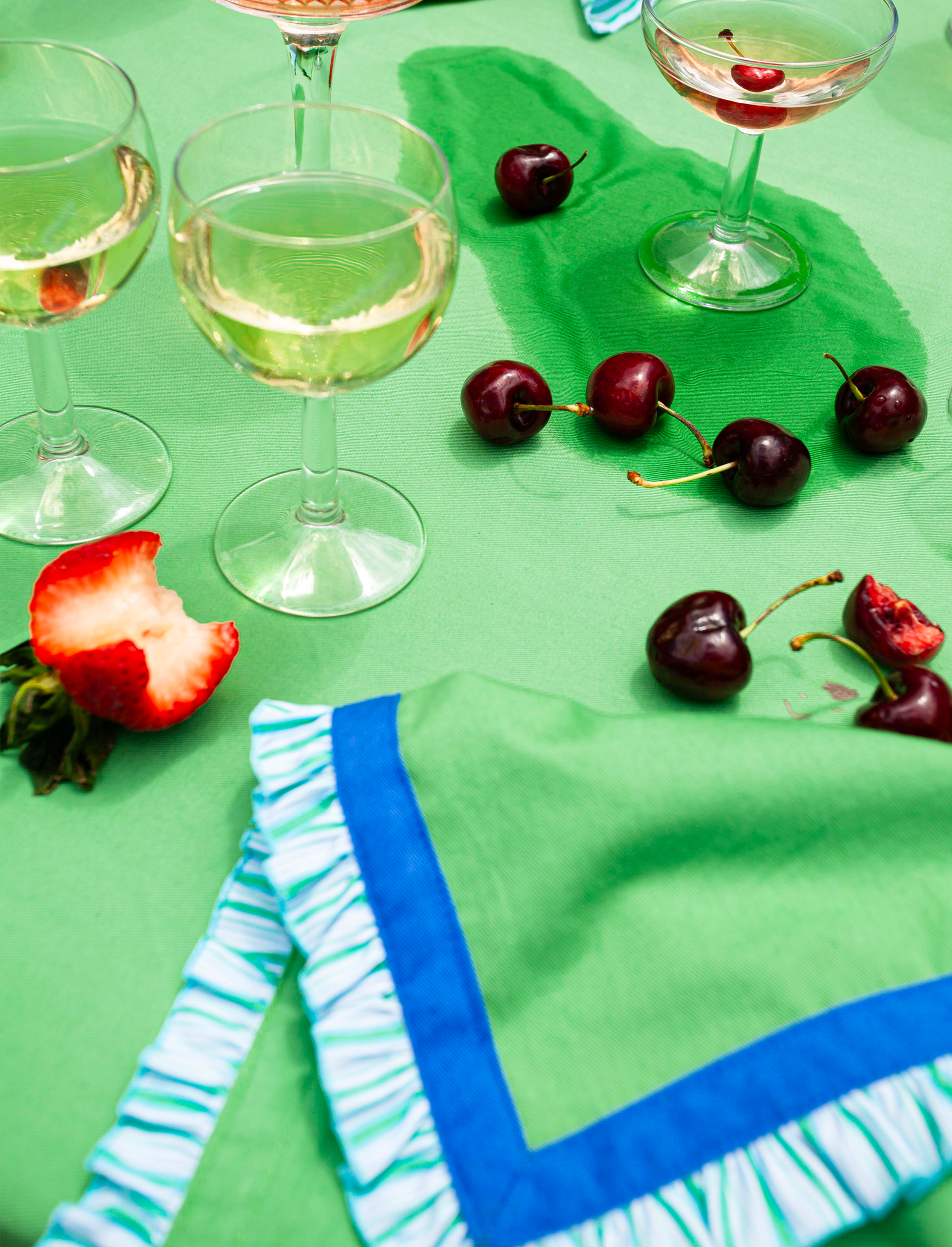 Apple Tablecloth