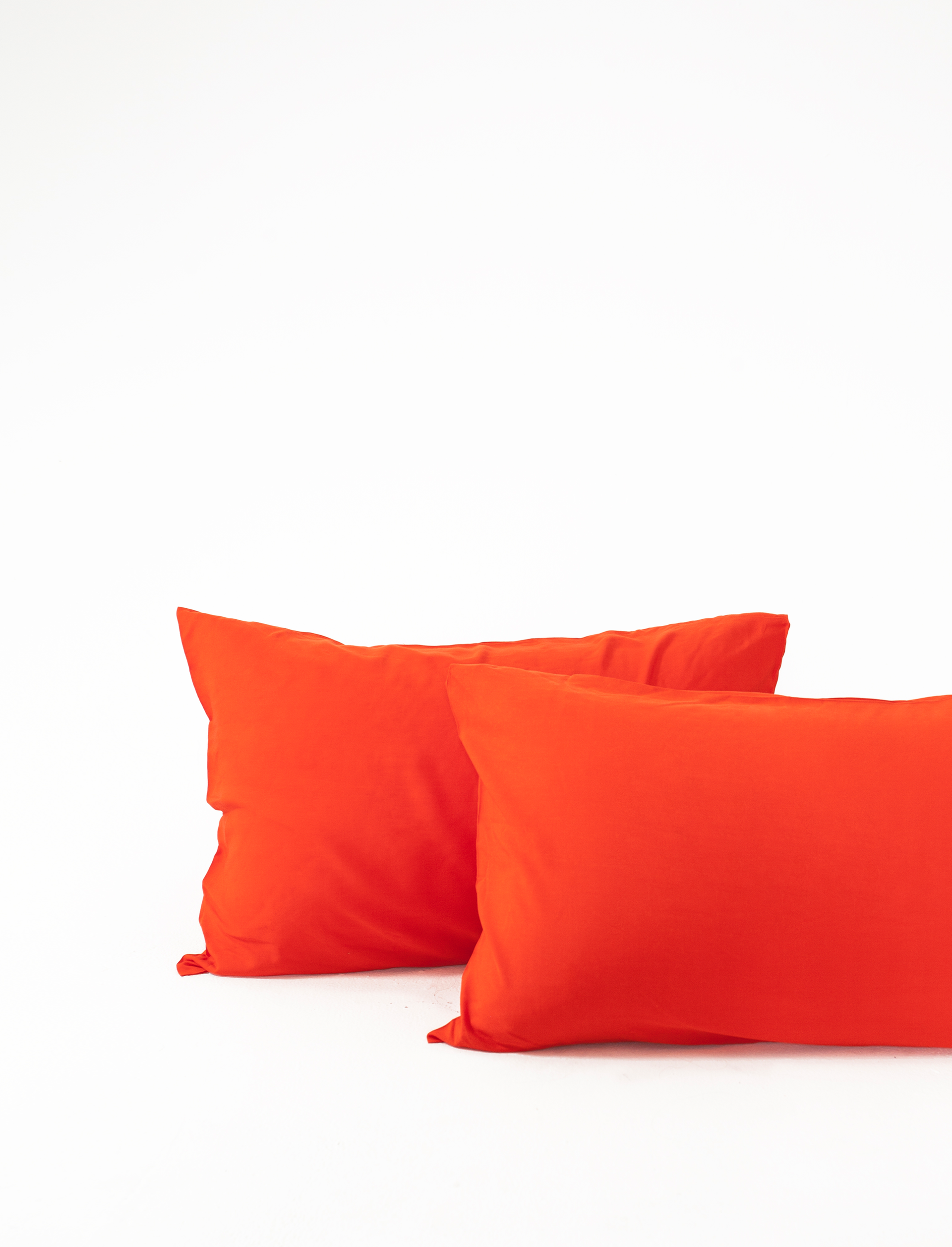 Scarlet Bamboo Pillowcase Set