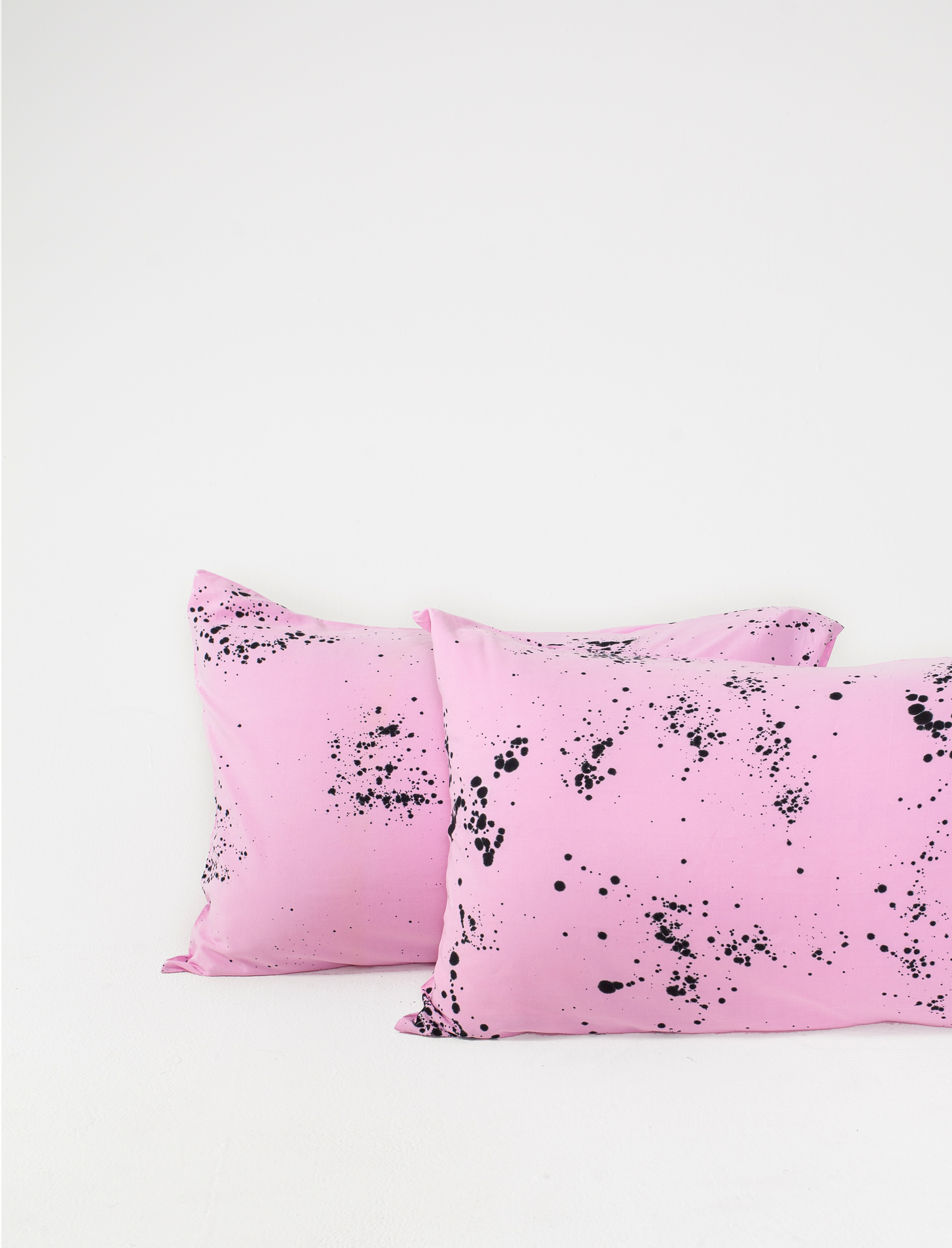 Pink Paz Bamboo Pillowcase Set