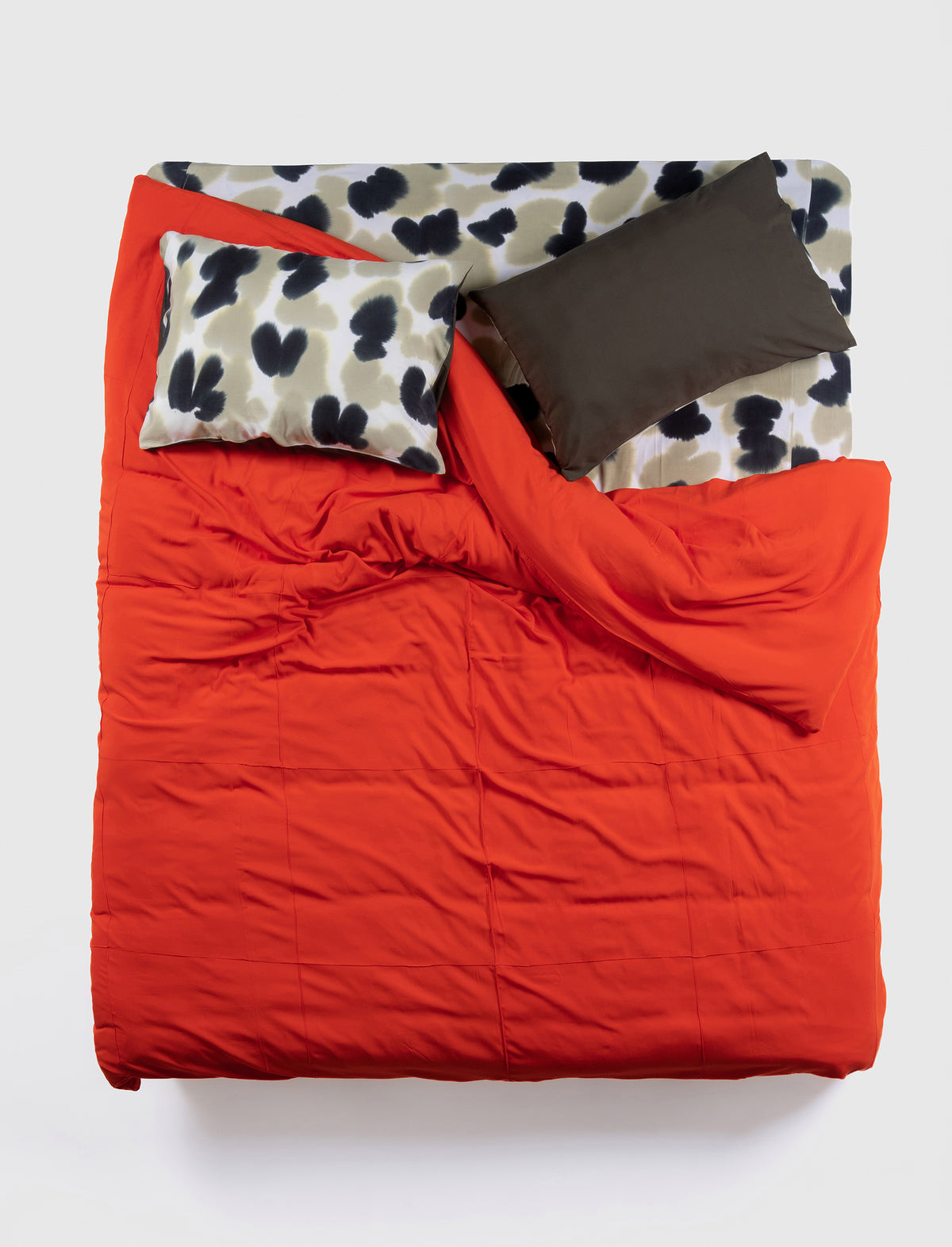Scarlet and Leopard