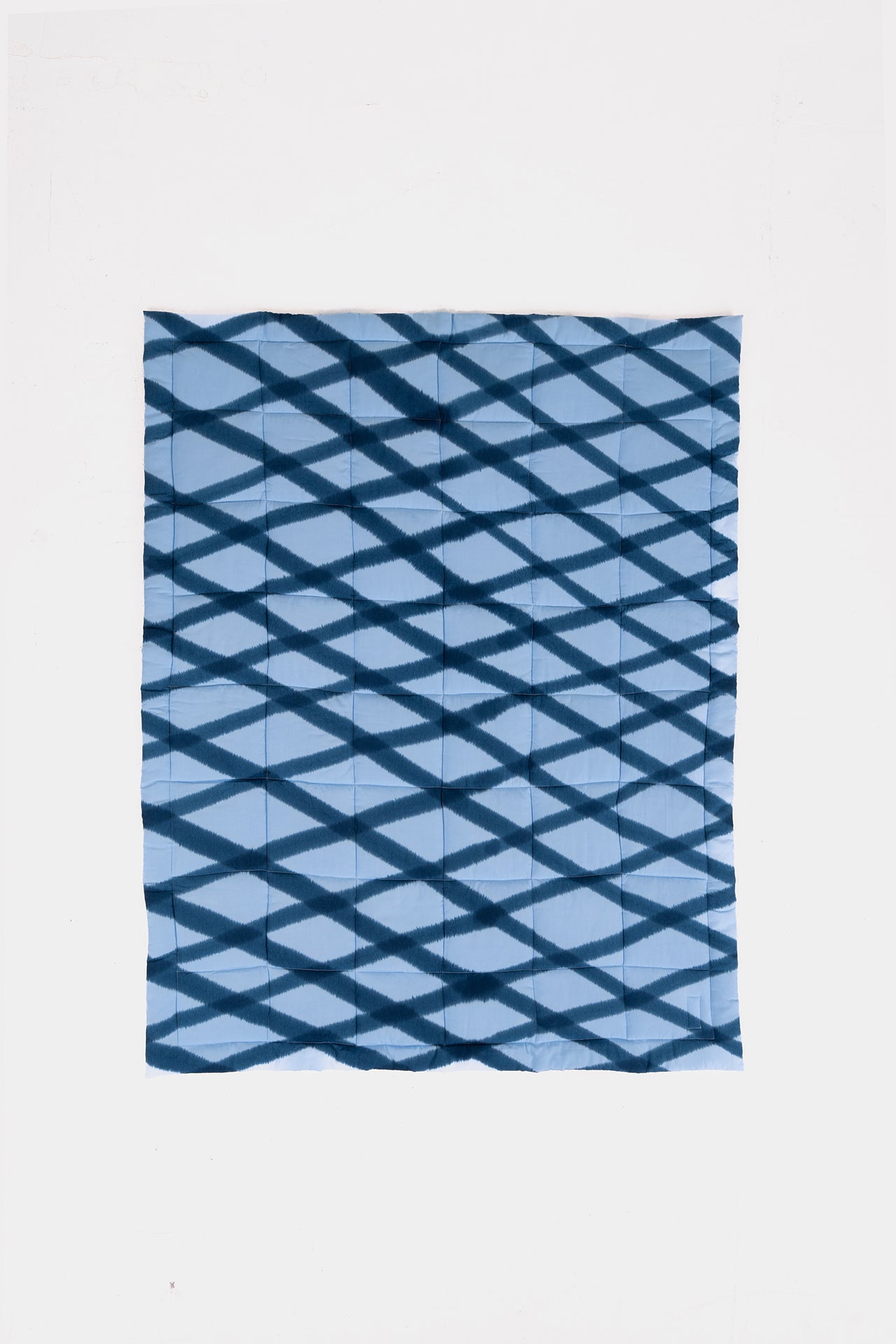 Blue Diamond Bobo Puffer Blanket