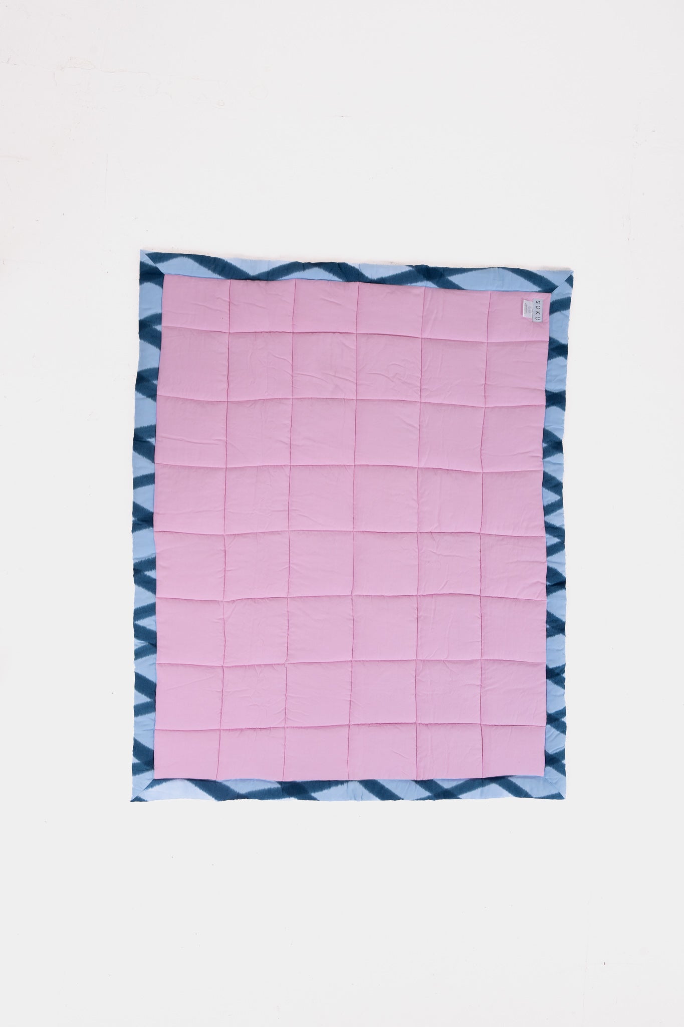 Blue Diamond Bobo Puffer Blanket