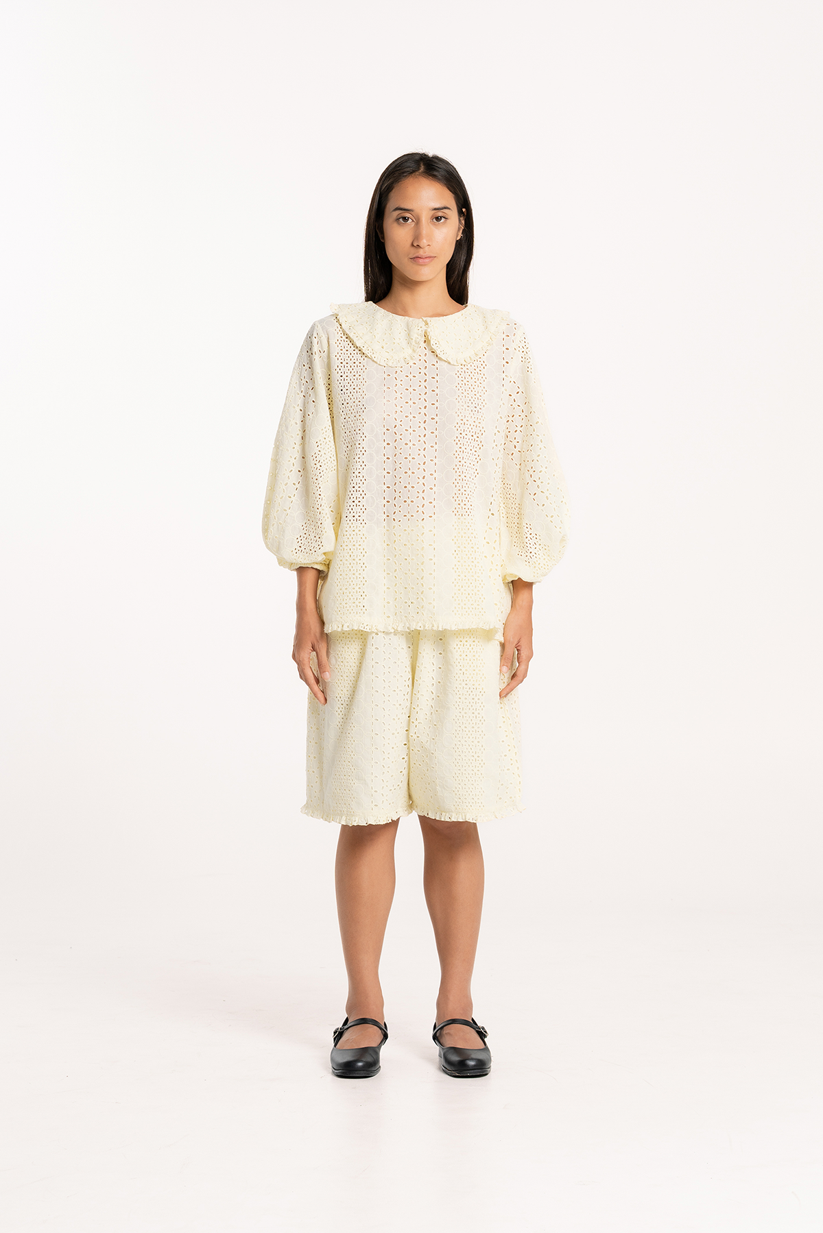 Honeycomb Frill Long Shorts