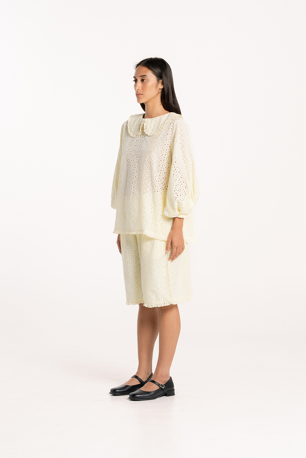 Honeycomb Frill Long Shorts