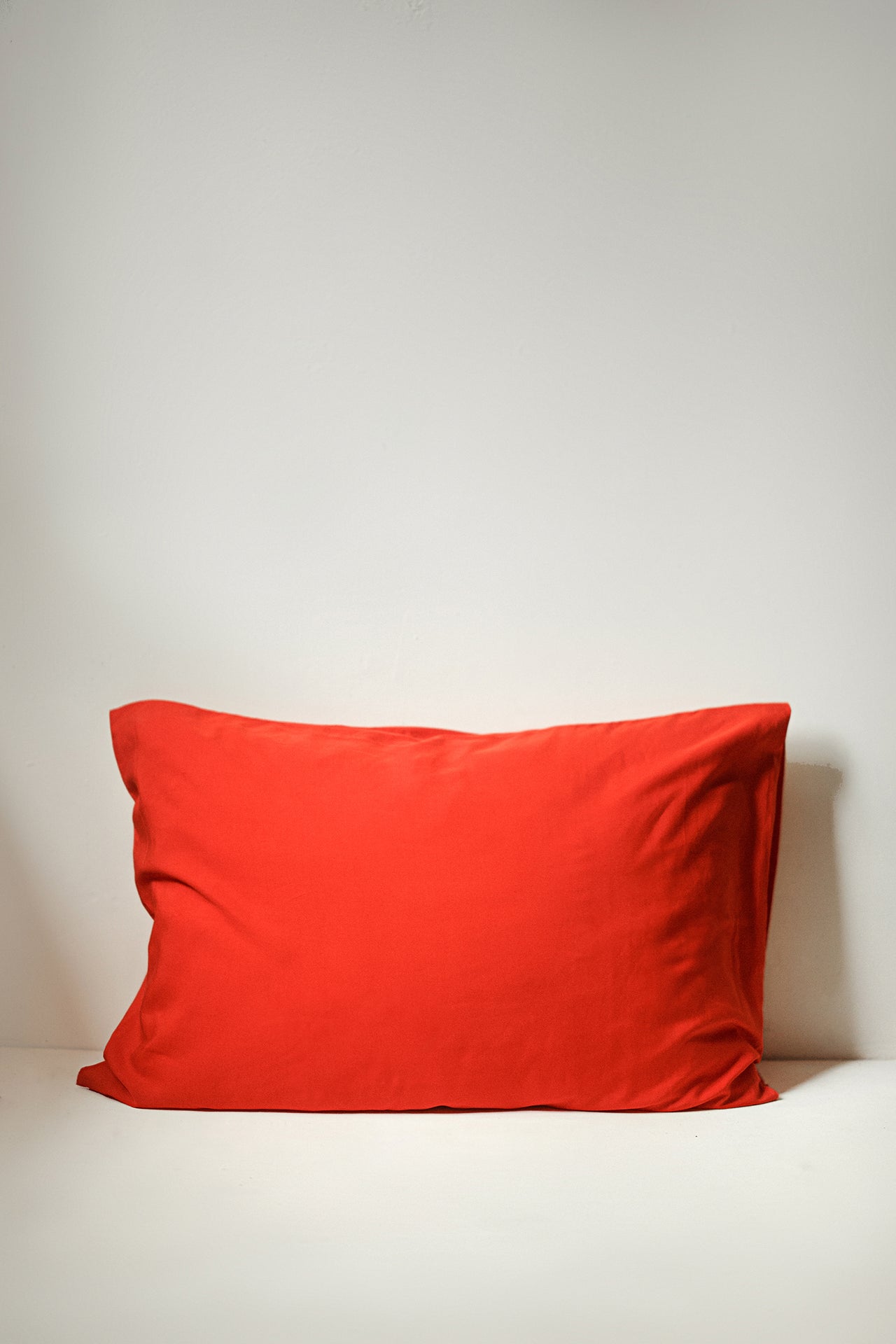 Scarlet Bamboo Pillowcase Set