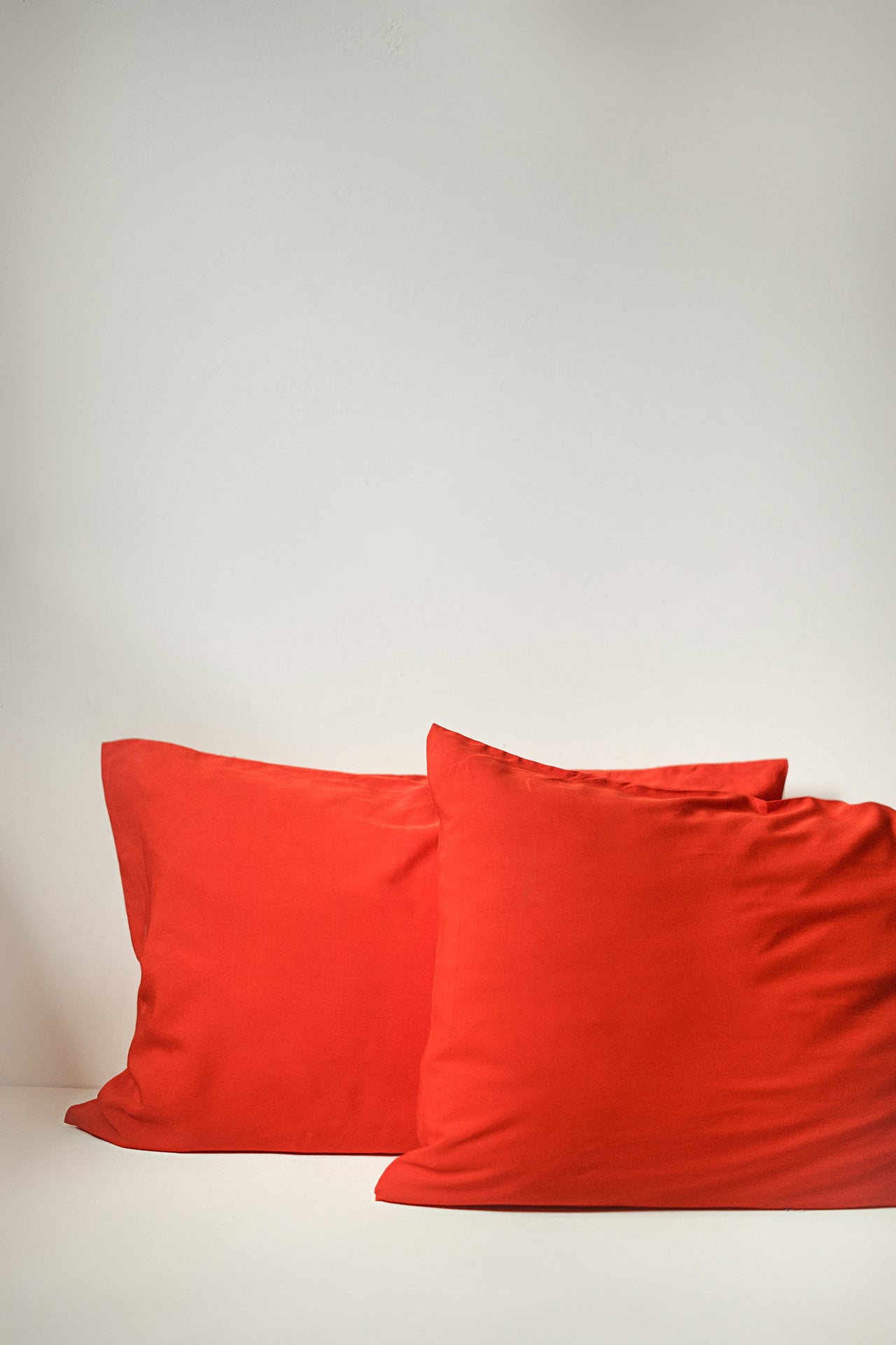 Scarlet Bamboo Pillowcase Set